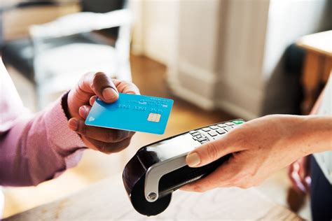 aqua contactless credit card payment